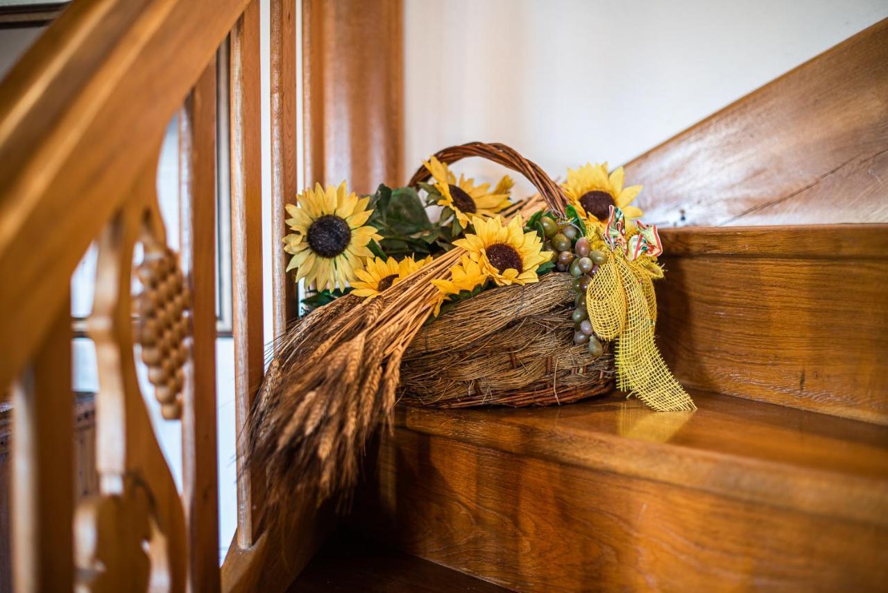 Authentic Countryside Villa With Hot Tub Veliki Kamen Δωμάτιο φωτογραφία