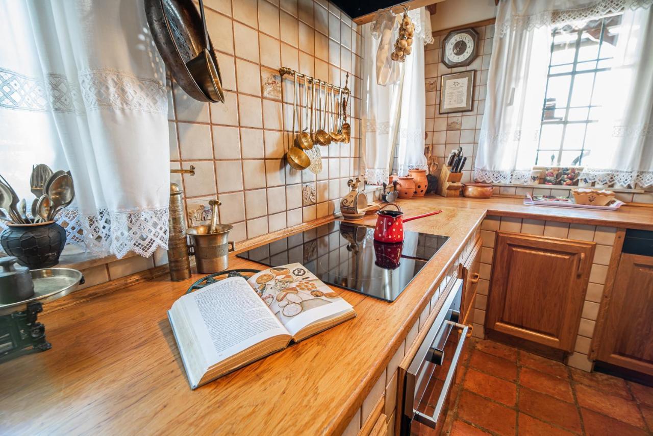 Authentic Countryside Villa With Hot Tub Veliki Kamen Δωμάτιο φωτογραφία